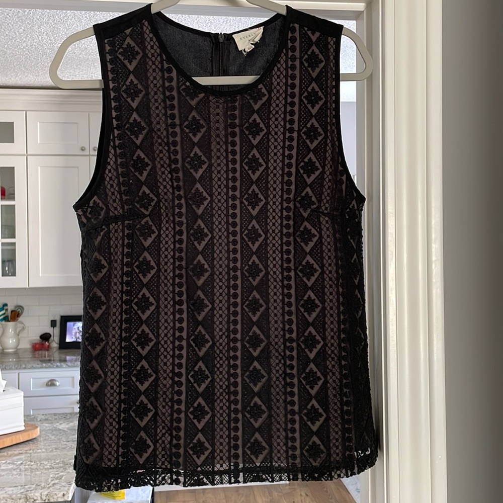 Everly tank top. Womens large. Black in color.
